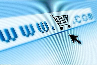 《生化危机8》DLC可选第三人称视角操作夫人